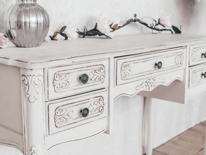 Vintage shabby chic.