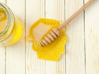 Miód manuka: właściwości, zastosowanie i dawkowanie
