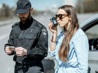 Ranking alkomatów do 300 zł. Jaki alkomat do 300 zł wybrać?