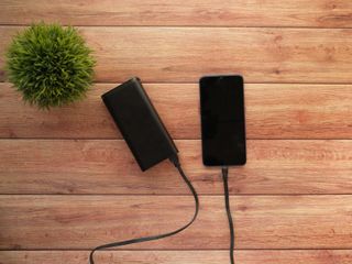 Tryb oszczędzania energii: jak naprawdę działa i kiedy go używać?  