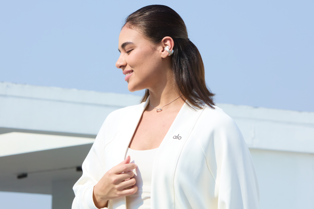 soundcore AeroClip ワイヤレスイヤホン ホワイト Soundcore AeroClip | オープンイヤーイヤホンの製品情報