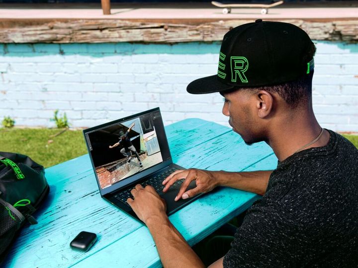 razer laptopy