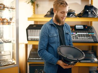 Jaki subwoofer do auta wybrać?