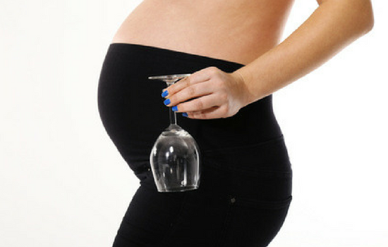 alkohol w ciąży spożywanie alkoholu w ciąży