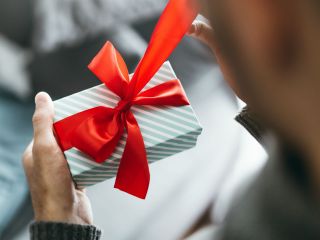 Prezent dla męża na urodziny i nie tylko: 12 propozycji