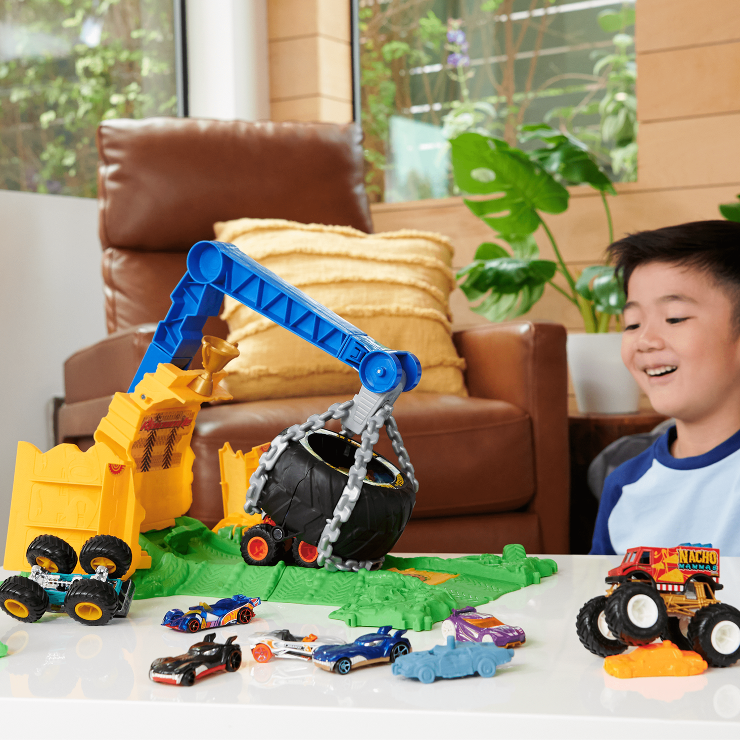  HOT WHEELS Monster Trucks Arena Smashers Masywny ładunek5