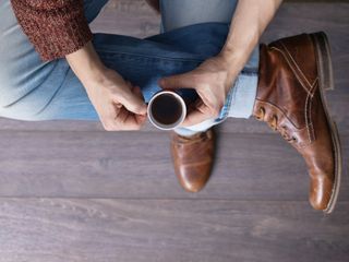 Jak nosić sztyblety męskie? Modne stylizacje