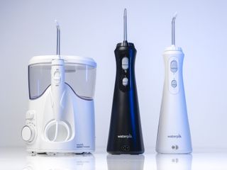 Waterpik WP-490/492 czy Waterpik WP-160 Ultra Plus - który irygator do zębów wybrać? [art. spons.]