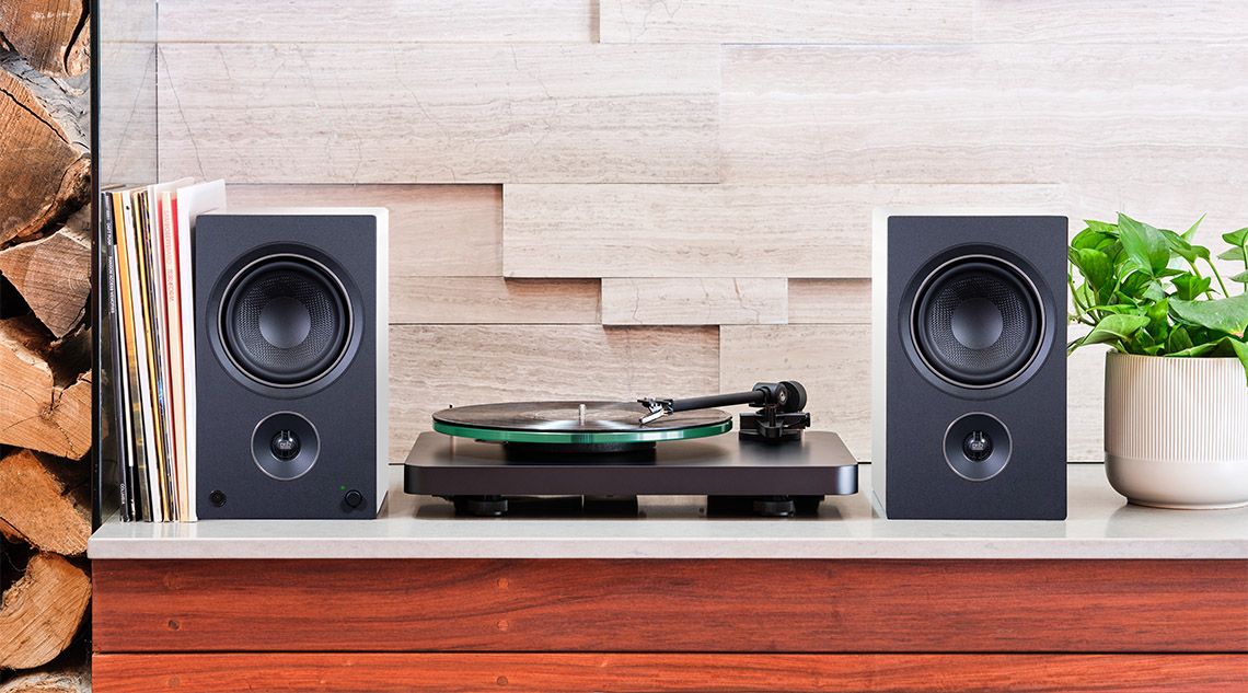 PSB Speakers AM5