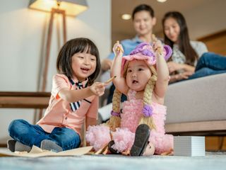 Niedojrzali emocjonalnie rodzice – jaki mają wpływ na rozwój dzieci?