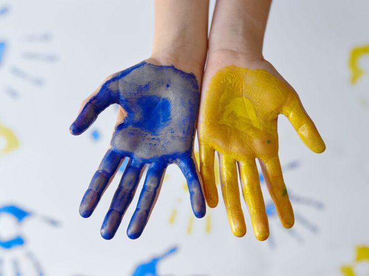 Jakie farby do malowania palcami dla dzieci?
