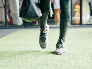 Legginsy męskie na co dzień – jak je nosić?