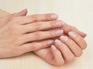 Najlepsza odżywka do paznokci po hybrydzie