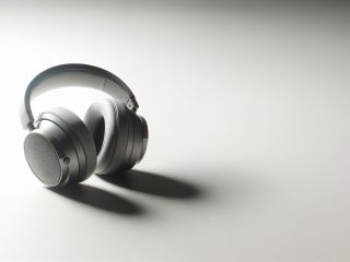 ranking słuchawek nausznych bezprzewodowych