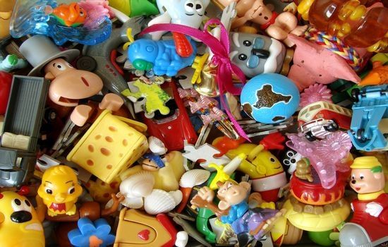 Zabawki, sprzątanie zabawek, dziecko a zabawki