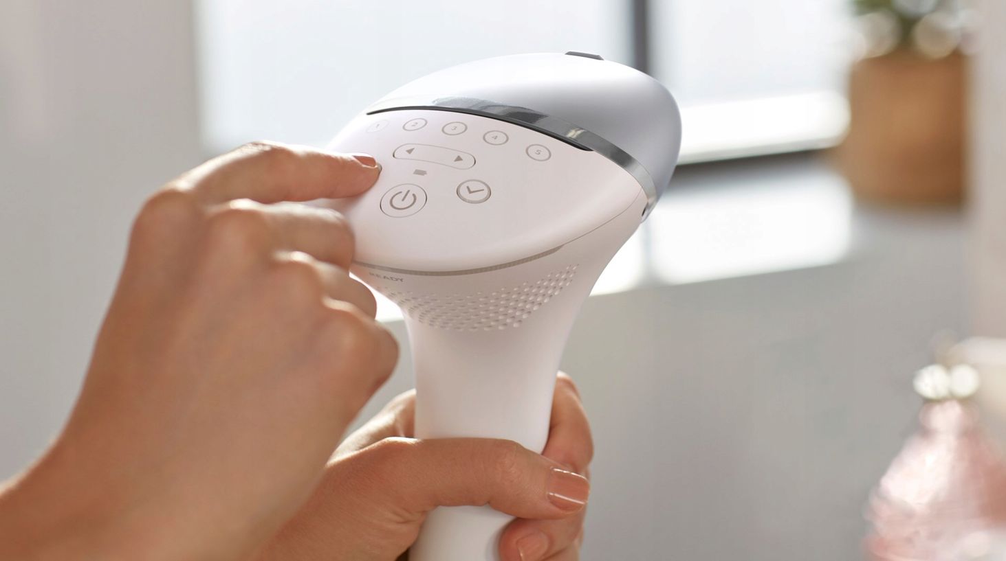 Depilacjia światłem PHILIPS LUMEA BRI 940/­00 - 2