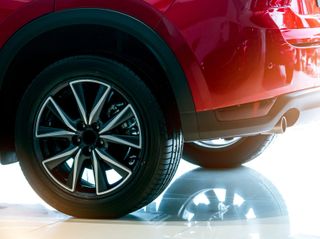 Nowa opona Michelin Primacy 5 – dla kogo będzie odpowiednia?