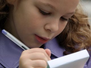 pióro czy ołówek. od czego powinien zacząć pierwszoklasista?