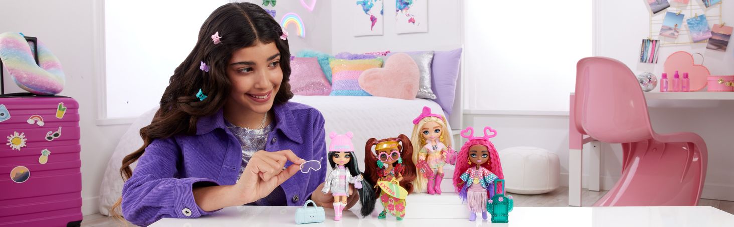 Barbie Baner fly 2