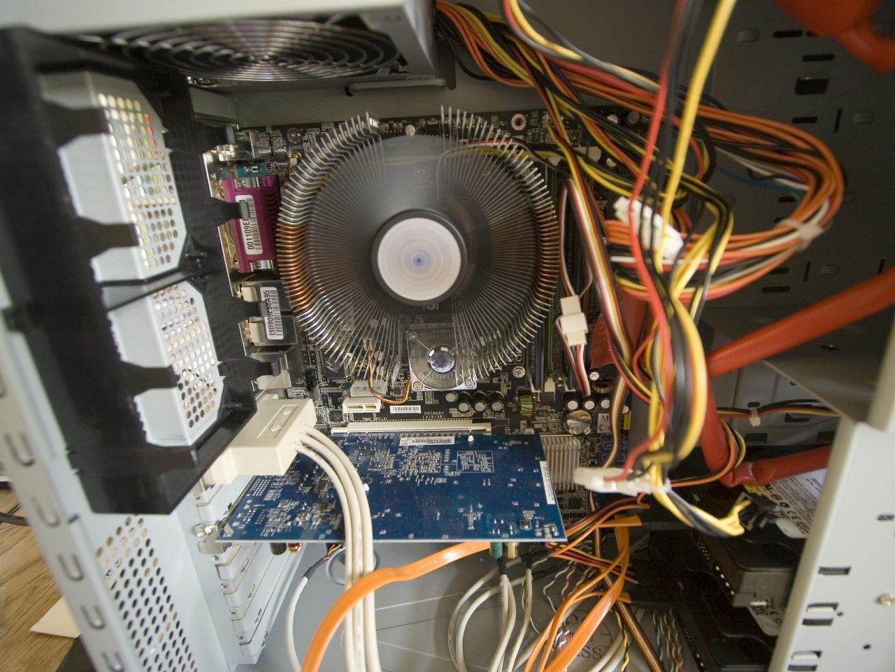 Budowa komputera, czyli z czego składa się komputer - Ekspert Ceneo