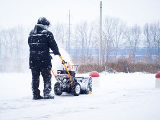 odśnieżarka spalinowa