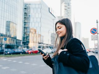 Czy warto kupić etui z powerbankiem?
