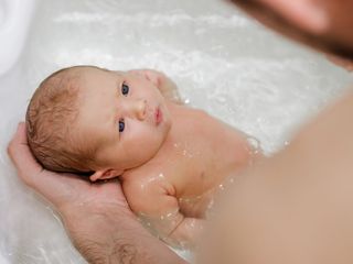 płyn do kąpieli dla noworodka