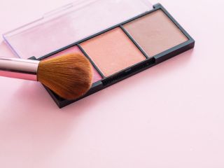 Jaki róż do policzków Bourjois? Jakie odcienie pasują do cery?