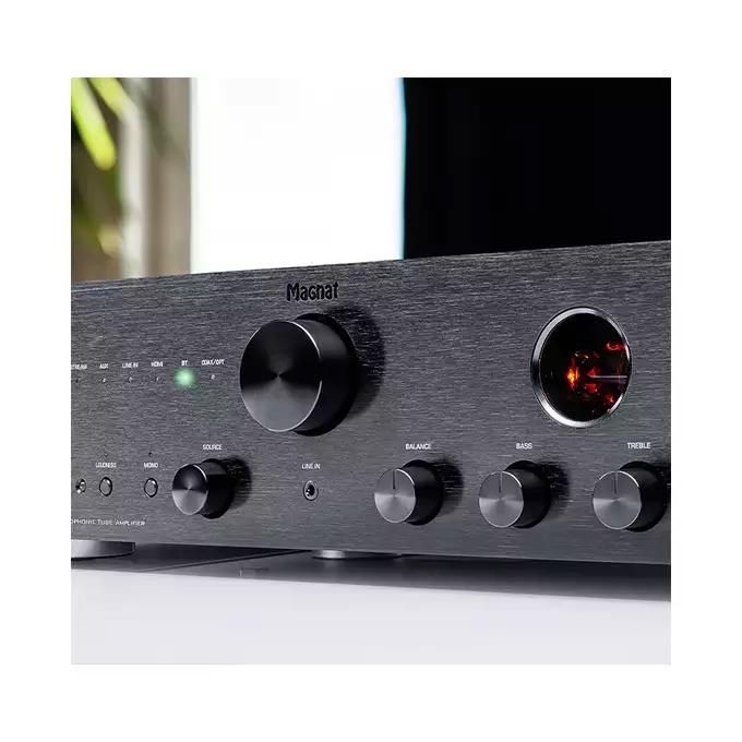 Magnat MA 700