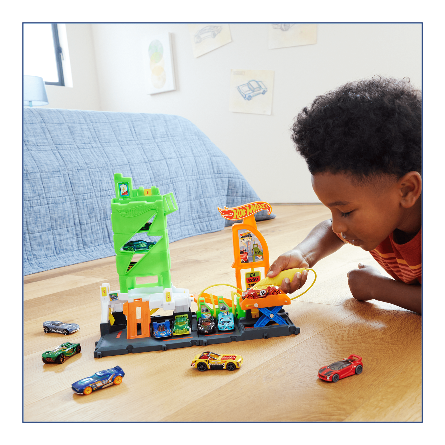 Hot Wheels City Superstacja ładowania samochodów 3