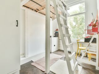 jak podzielić pokój dzieci z jednym oknem