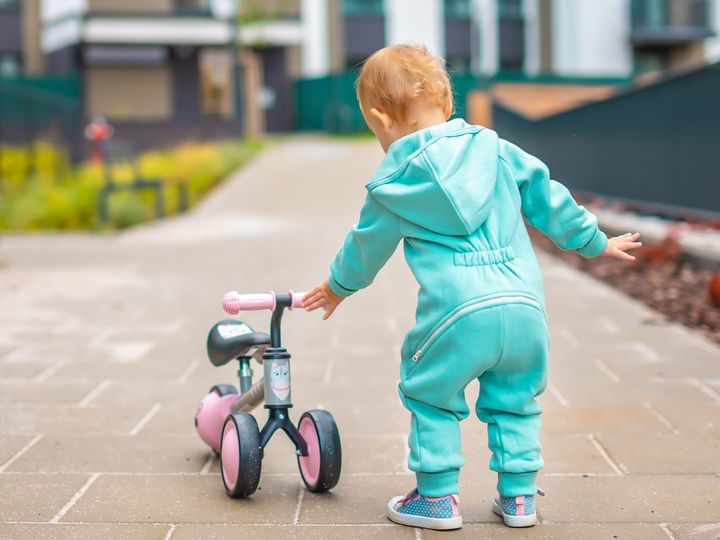 Jaki rowerek typu pchacz dla rocznego dziecka