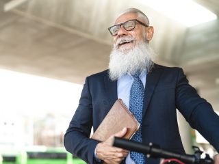 Jaką hulajnogę elektryczną dla seniora wybrać?