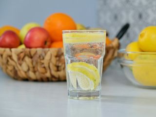 Jak działa saturator do wody i w jaki warto zainwestować?