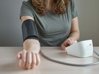 Jaki ciśnieniomierz nadgarstkowy wybrać? Ranking produktów