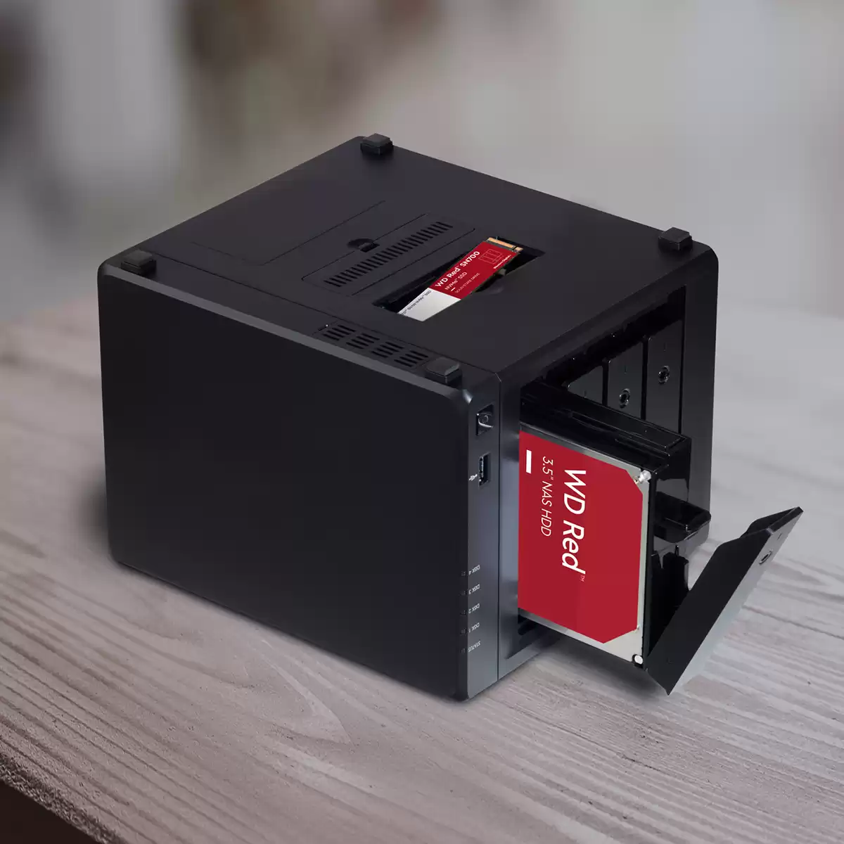 内蔵型SSD WD Red SN700 NVMe SSD 4TB Dysk SSD WD Red SN700 4TB M.2 PCIe NVMe (WDS400T1R0C