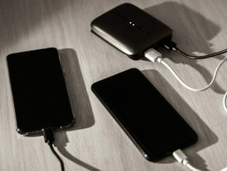 jaka ładowarka do iphone 13