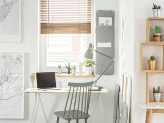 Praca home office. Jak urządzić domowe biuro?
