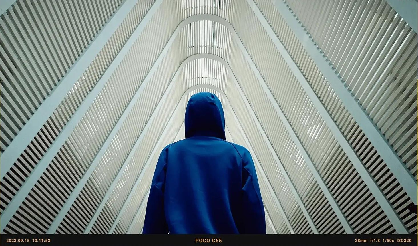 POCO C65 kadr filmowy