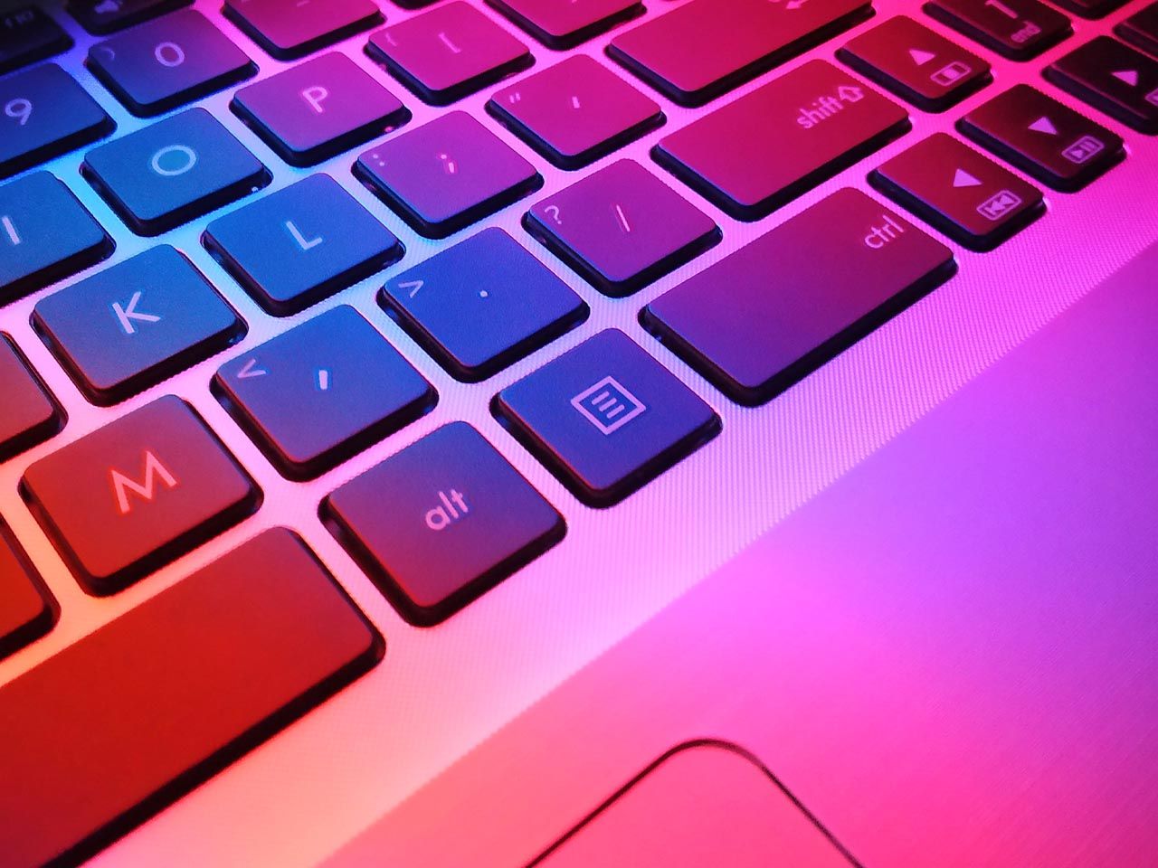 Jak wyczyścić klawiaturę w laptopie? Sposoby na wyczyszczenie klawiatury - Ekspert Ceneo