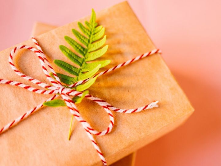Jak zapakować kosmetyki na prezent?