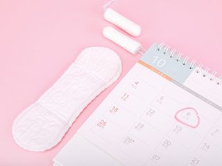 pierwsza miesiączka