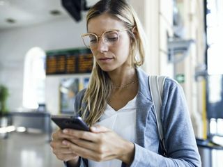 Mysi blond – komu pasuje? Jak zafarbować?