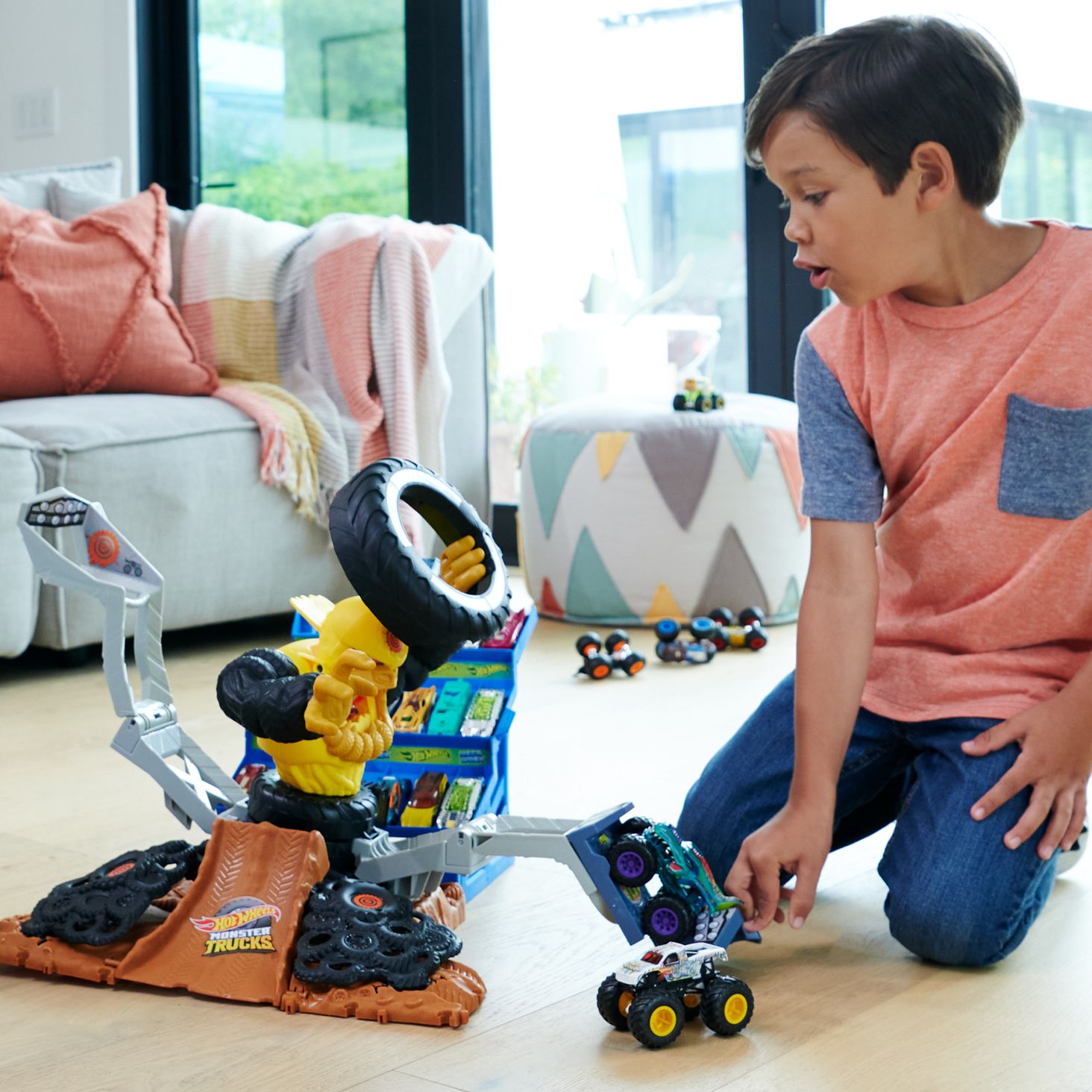Hot Wheels Monster Trucks Arena Smashers  5