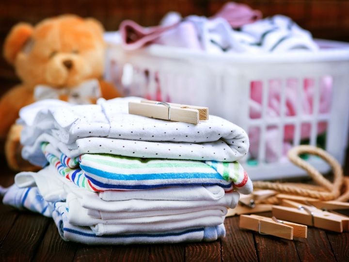 w czym prać ubranka niemowlęce