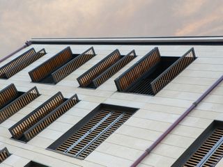 W jakich wnętrzach sprawdzą się szatersy?