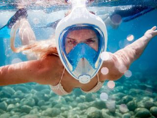 Jak zacząć przygodę ze snorkelingiem? Co to jest i jaki sprzęt potrzebujesz?