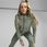 Bluza z kapturem damska Puma EVOSTRIPE FZ zielona 67607344 - zdjęcie 6