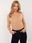 Camelowa dopasowana bluzka longsleeve z napisem - zdjęcie 4