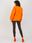 Pomarańczowa dresowa bluza basic o kroju oversize - zdjęcie 3